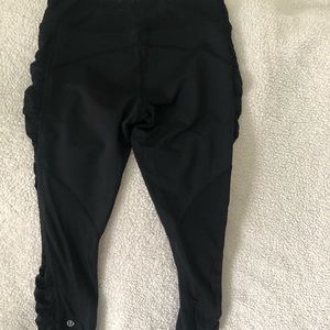 Cropped lululemon leggings